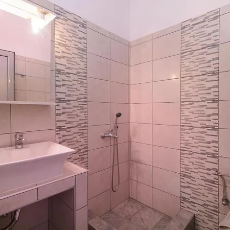 House Rousko Apartament Sykia
