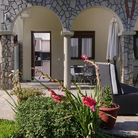 Apartment House Rousko *