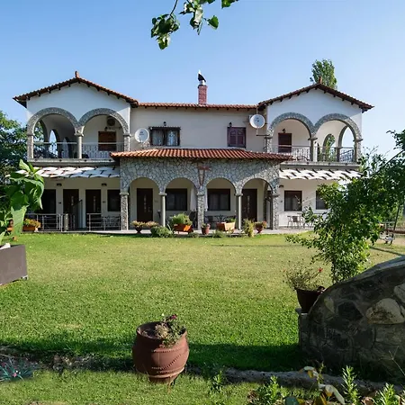 House Rousko Apartment Sykia